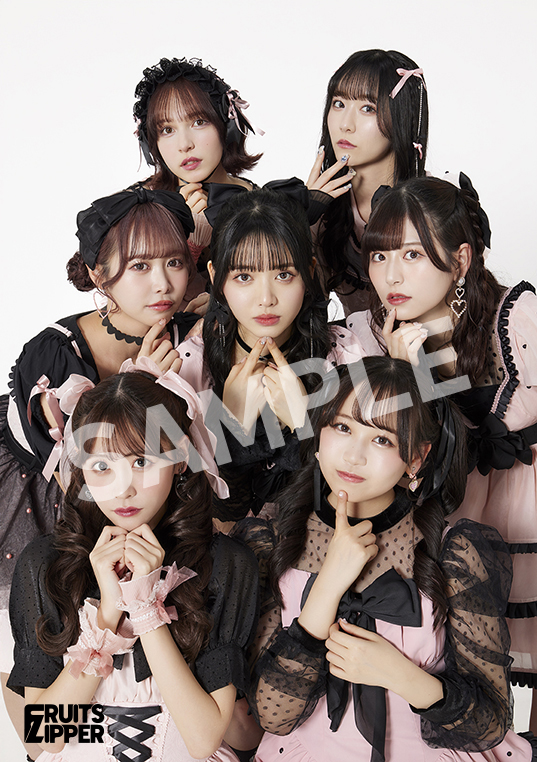 izone 生写真　78枚セット ステッカー付き FRUITS ZIPPER 生写真5枚セット -valentine's day 2024 edition