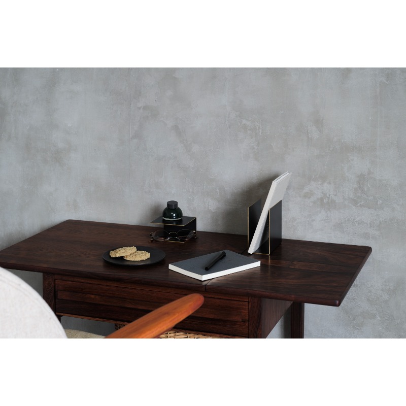 ブックエンド 黒S【FUN'S PROJECT MALL】