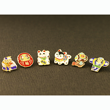 縁起物 (えんぎもの) ピンバッジシリーズ だるま PWE0003【sonia