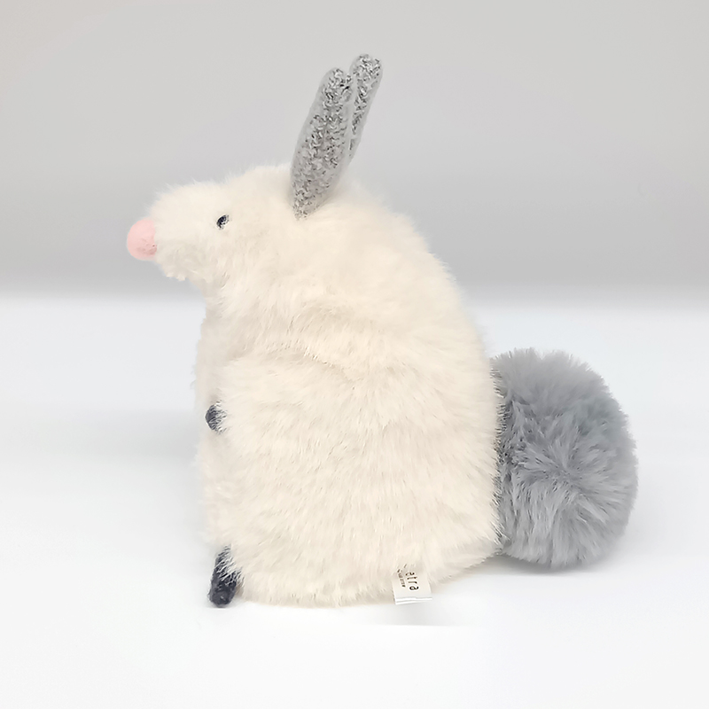 うさぎ3太郎 ぼくぽん太です🐰 ぼく今日もとってもいい日なんだよ😴 #ぽん太