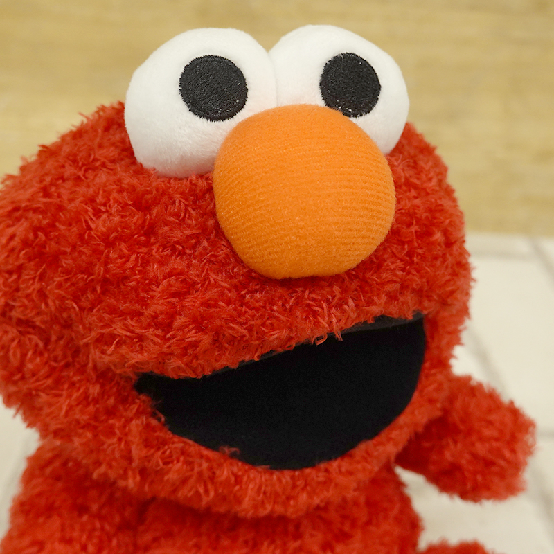 セサミストリート エルモ お手玉 M【サン・アロー公式オンラインショップ】